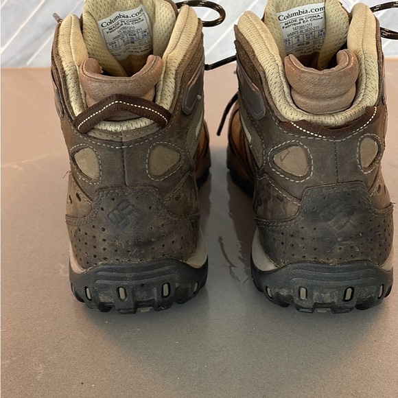 Colombia Hiking Boots - Picture 3 of 5